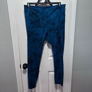 Old Navy Active Teal Patterned Leggings